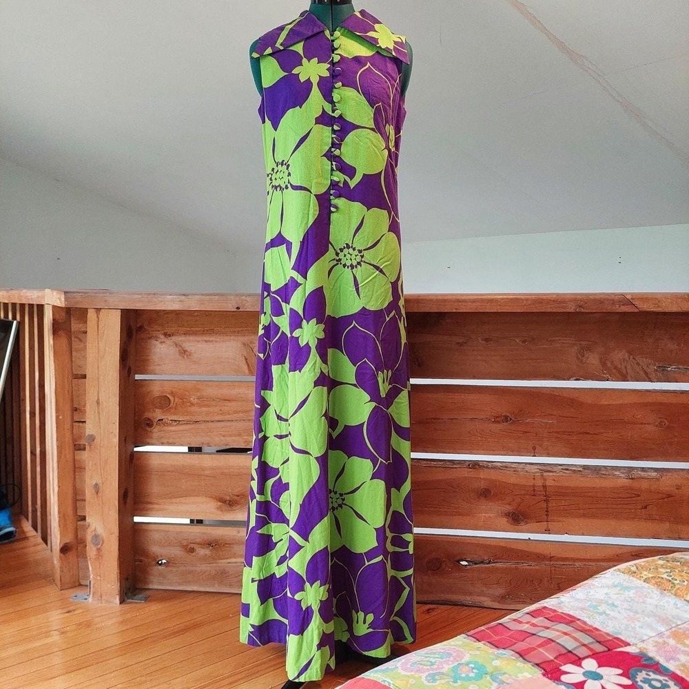 Vintage homemade long bright green and purple floral dress w/ button and collar